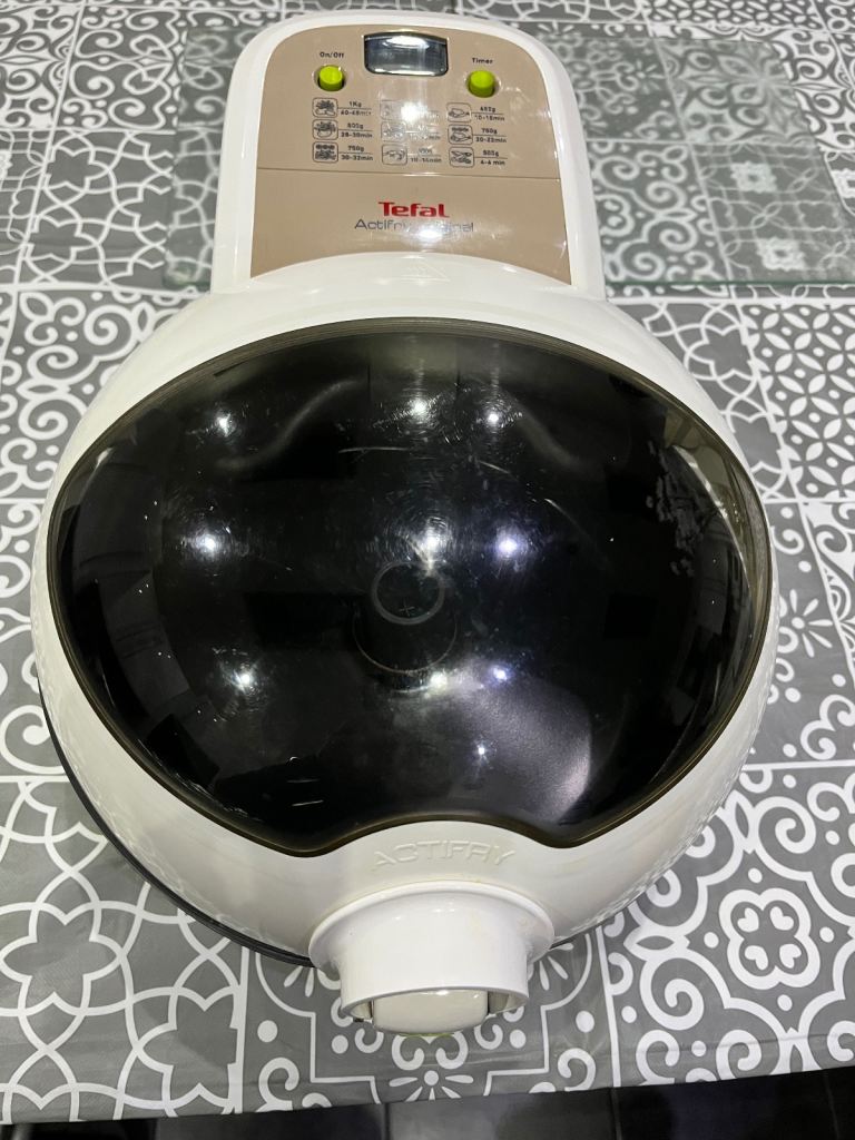 Tefal Acti Fry 1.2kg Air Fryer, White clean and in great condition 