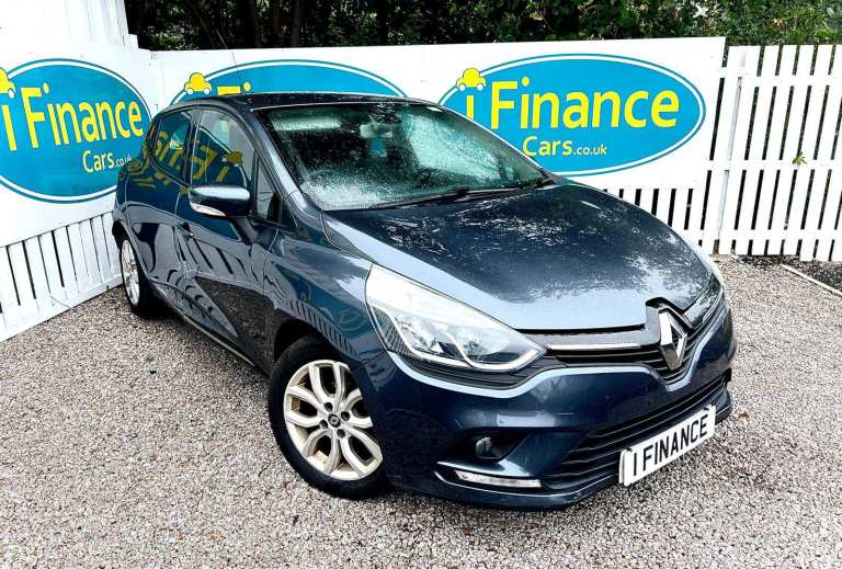 CAN'T GET CREDIT? CALL US! Renault Clio 1.5 dCi Dynamique Nav (s/s) - £99 DEPOSIT, £40 PER WEEK