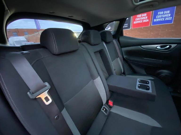 2018 Nissan Qashqai 1.2 DiG-T N-Connecta 5dr HATCHBACK PETROL Manual