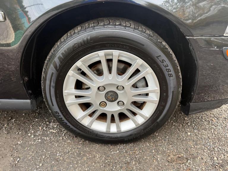 2003 Volvo S40 1.8 S 4dr [122bhp] SALOON PETROL Manual