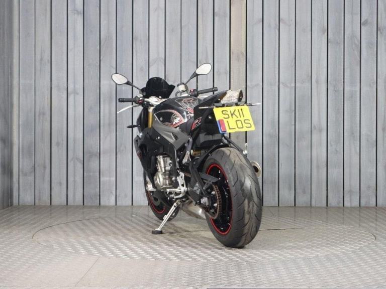 2016 11 BMW S 1000 R