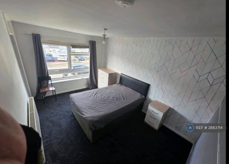 1 bedroom in The Roundabout, Birmingham, B31 (#2883714)