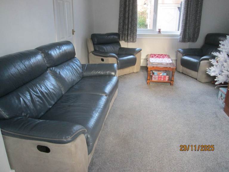 leather suite recliner