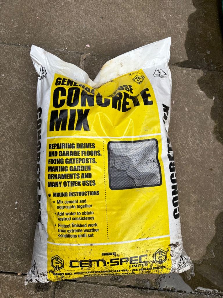 Concrete mix bag