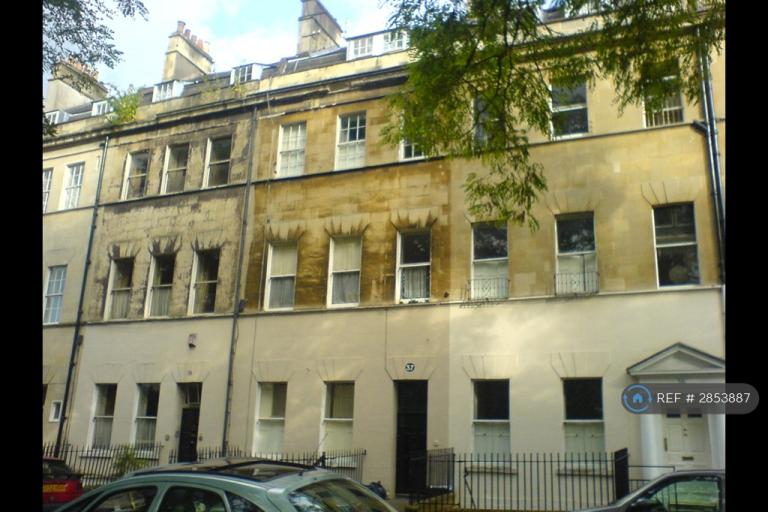 3 bedroom flat in Grosvenor Place, Bath, BA1 (3 bed) (#2853887)