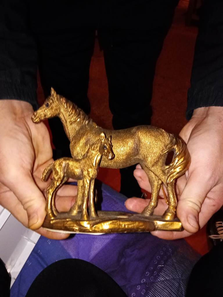Bronze horse antique aunoment