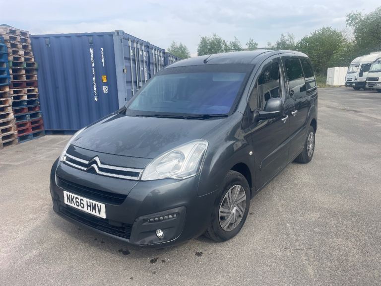 Citroen, BERLINGO MULTISPACE, MPV, 2017, Semi-Auto, 1560 (cc), 5 doors