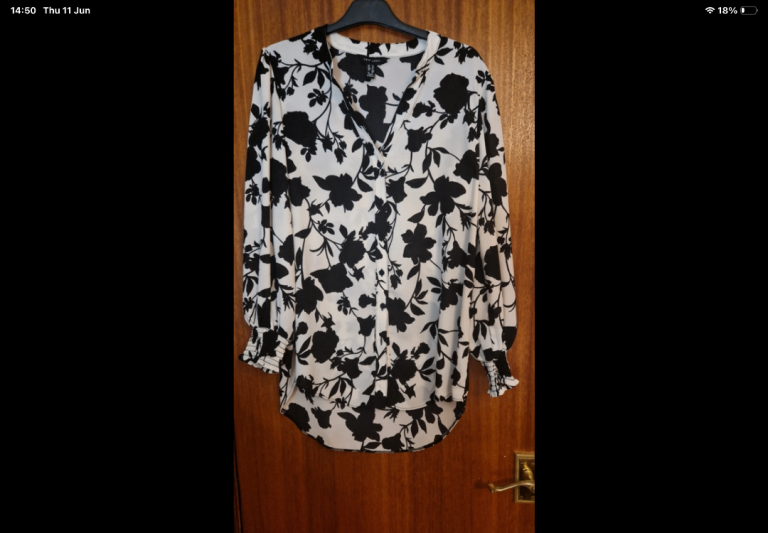 Black and white New look blouse