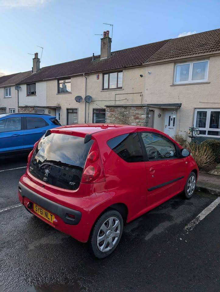 2011 Peugeot 107 12 months mot like toyota aygo, citoren c1
