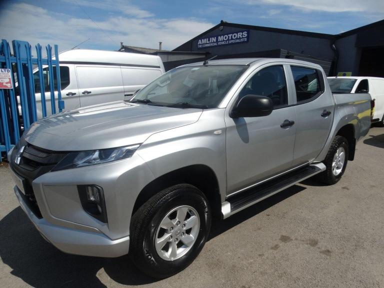 MITSUBISHI L200 2.2 DI-D DC 4Life 4WD Euro 6 (s/s) 4dr 2020