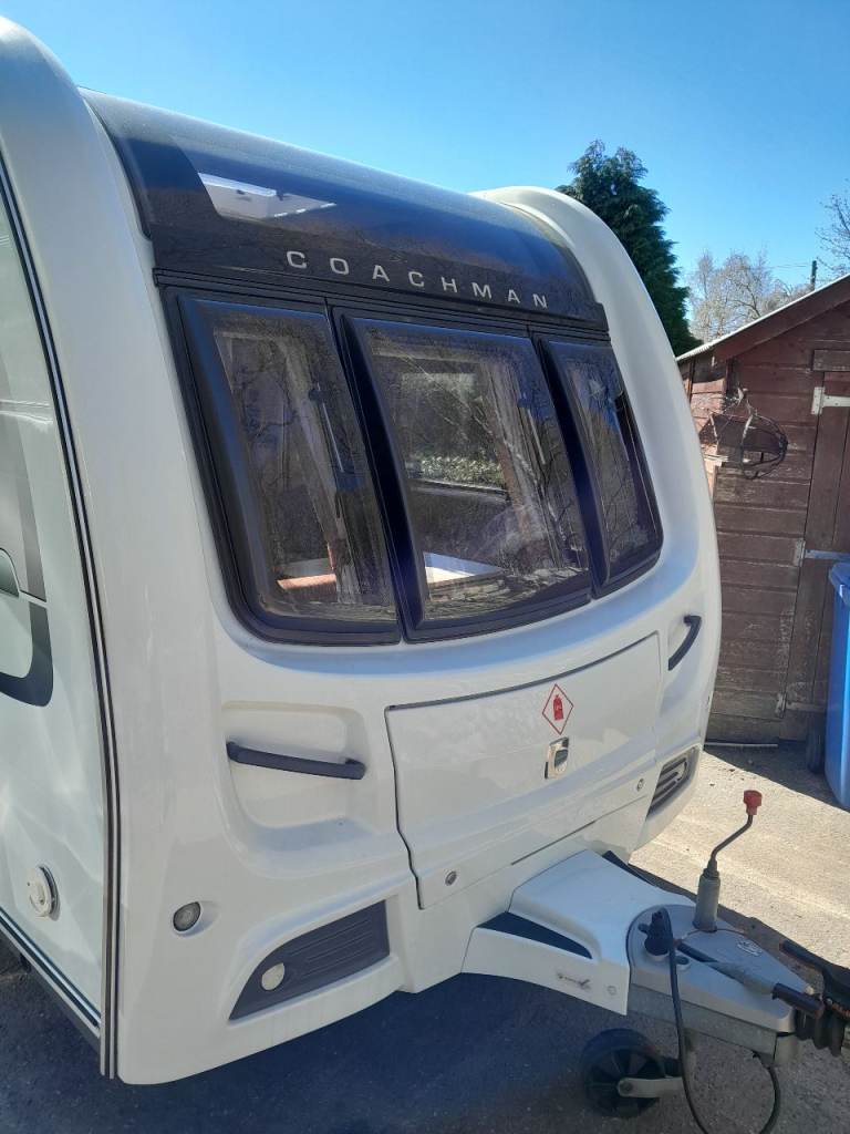 Coachman Pastiche 565/4