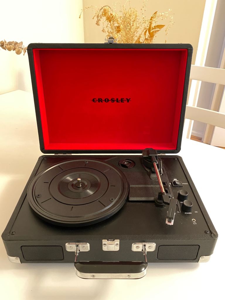 Crosley Cruiser Plus Deluxe Portable Turntable (Bluetooth)