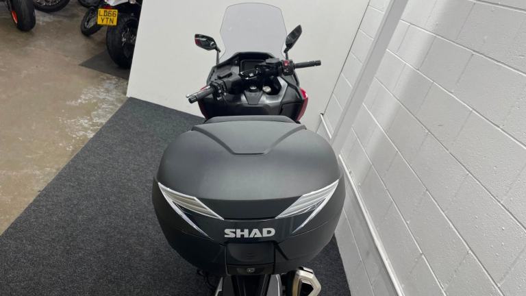 HONDA FORZA 750 R ** TOP BOX - FULL HISTORY - MAY 2027 MOT **