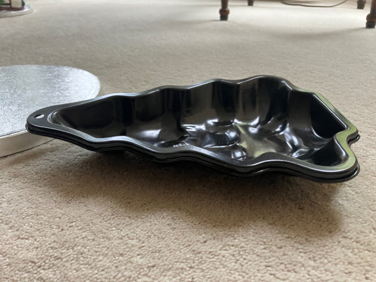 Baking: Cake Board/Christmas Tree Cake Baking Tin/Cake Decorations/Candles