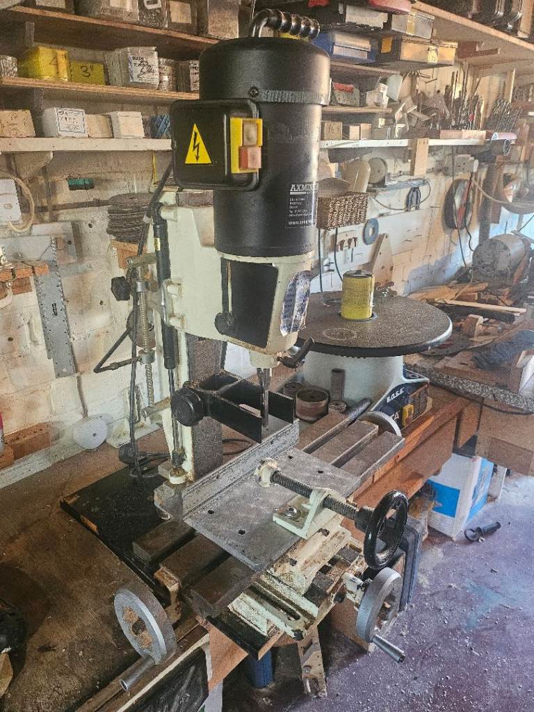 image for Axminster Morticing Tool and boxed Chisel Set