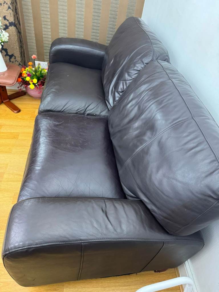 Free Comfortable Brown Leather Three-Seater Sofa – Good Condition