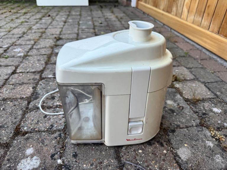 Free Molineaux juicer