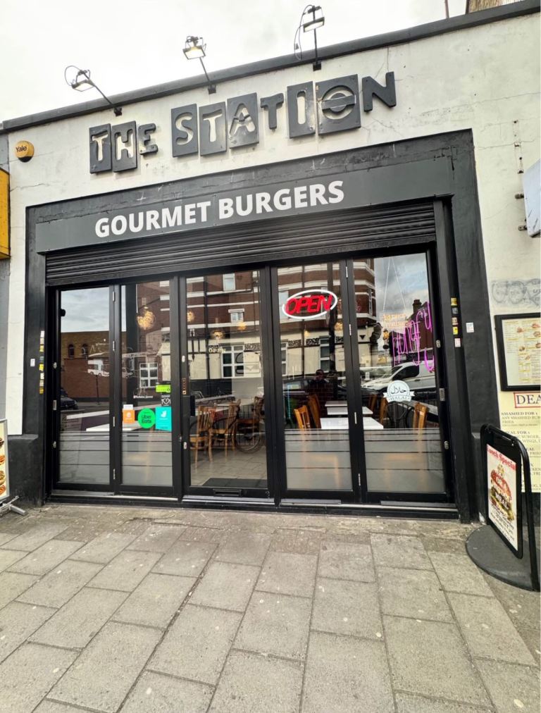 Takeaway Shop to Let – Established Business Opportunity