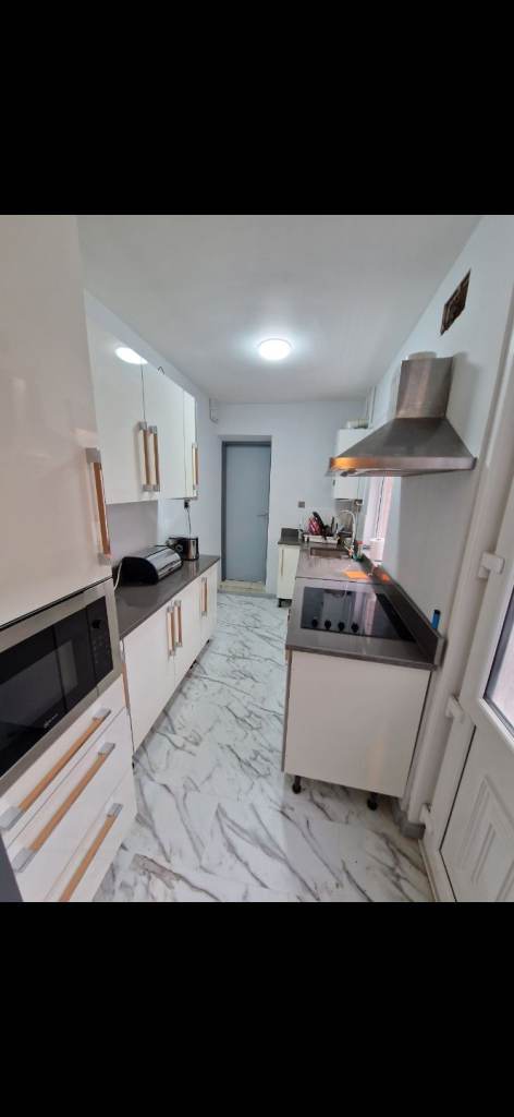 Room in Shenstone road 