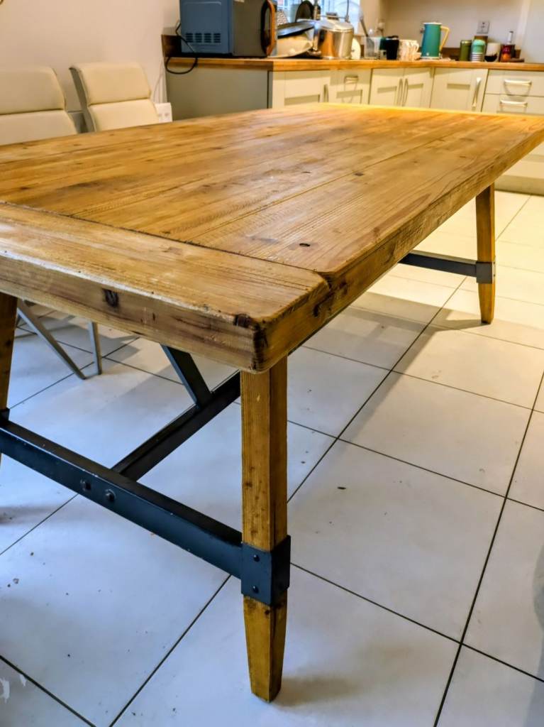 Dining Table 2 M x 90 Cm seat 8 comfortably 