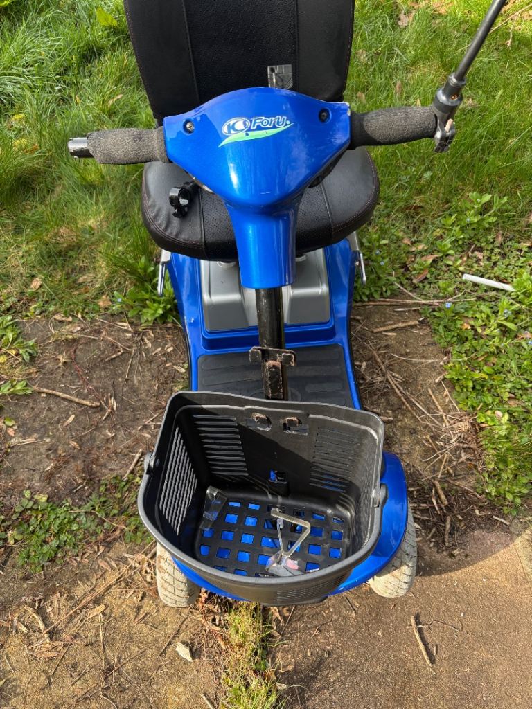 Kymco Mobility Scooter - Blue, Excellent Condition with Basket & Mirror