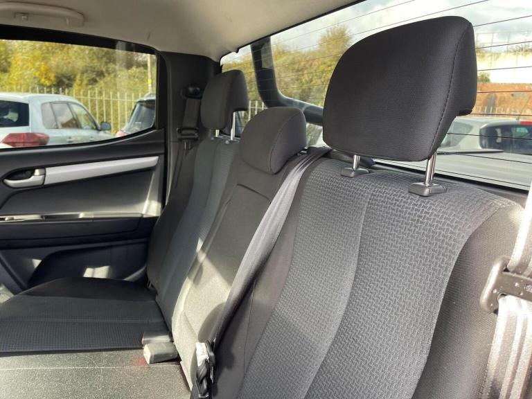 ISUZU D-MAX 2.5 TD Yukon 4x4 4dr 2015