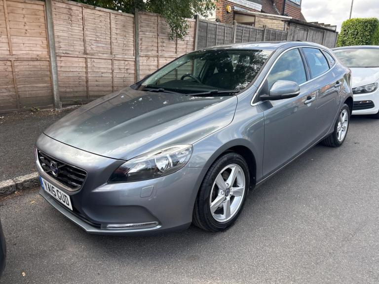 2015 Volvo V40 D2 [120] SE 5dr HATCHBACK DIESEL Manual