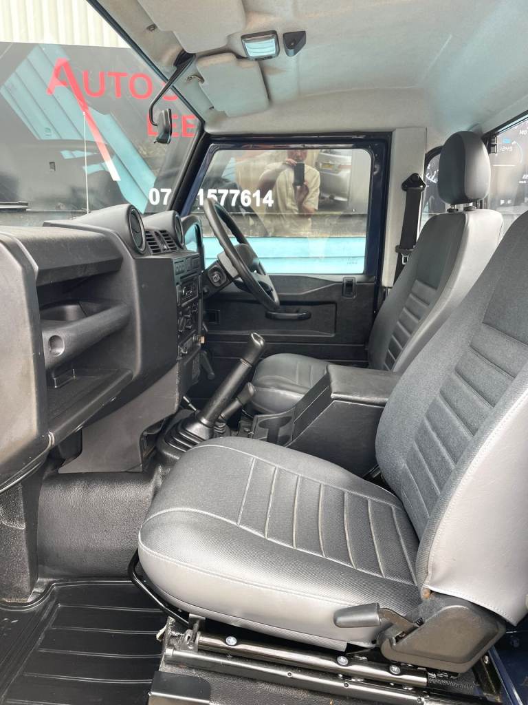  LAND ROVER DEFENDER 110 HIGH CAPACITY PICK UP - 2.2 TDCI - MANUAL - 