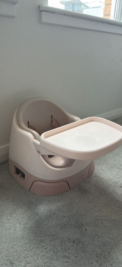 Baby Booster Seat with Tray – Baby Pink, Good Condition