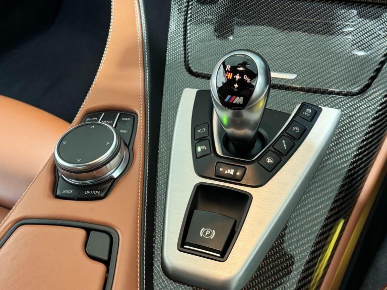  BMW M6 4.4 V8 Coupe 2dr Petrol DCT Euro 6 (s/s) (560 ps) Petrol Automatic