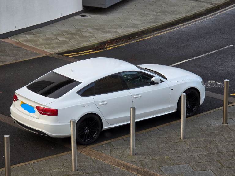 Audi, A5, Hatchback, 2011, Manual, 1968 (cc), 5 doors