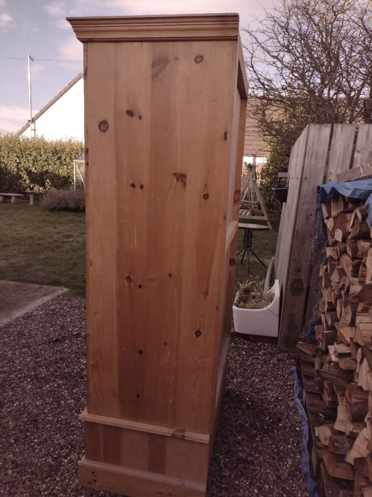Large Mexican Pine wardrobe 