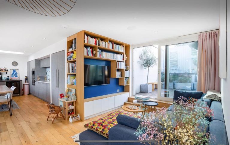 Rooftop flat 3 bedroom to short let 