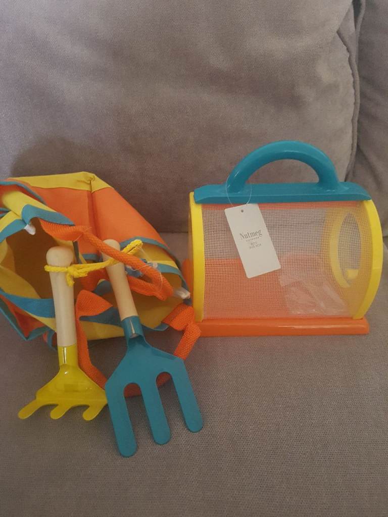 Free kids Gardening Set