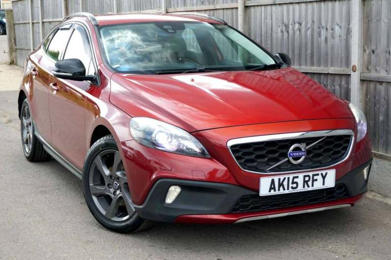 2015 Volvo V40 D2 Cross Country Lux 5dr Powershift HATCHBACK DIESEL Automatic