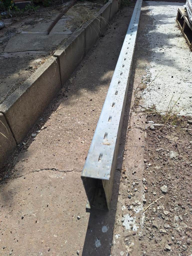 Heavy duty galvanised steel lintel 3 014m long x 212mm high x 86mm wide x 3mm thick steel