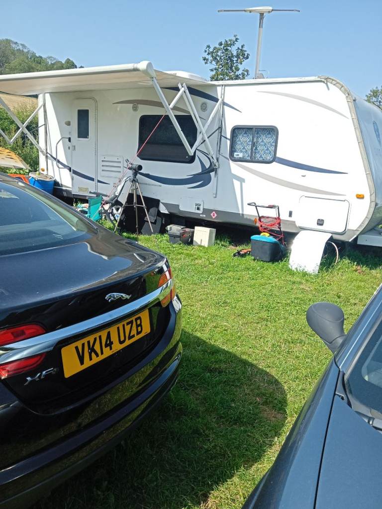 Dutchman Caravan 29 ft with Aircon,normal tow hitch