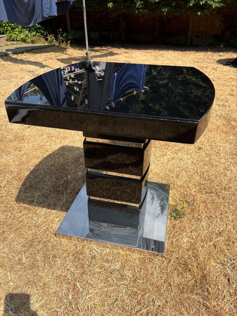 Modern Black Gloss Dining Table with Chrome Base