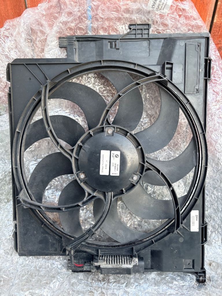 BMW 116i Radiator fan