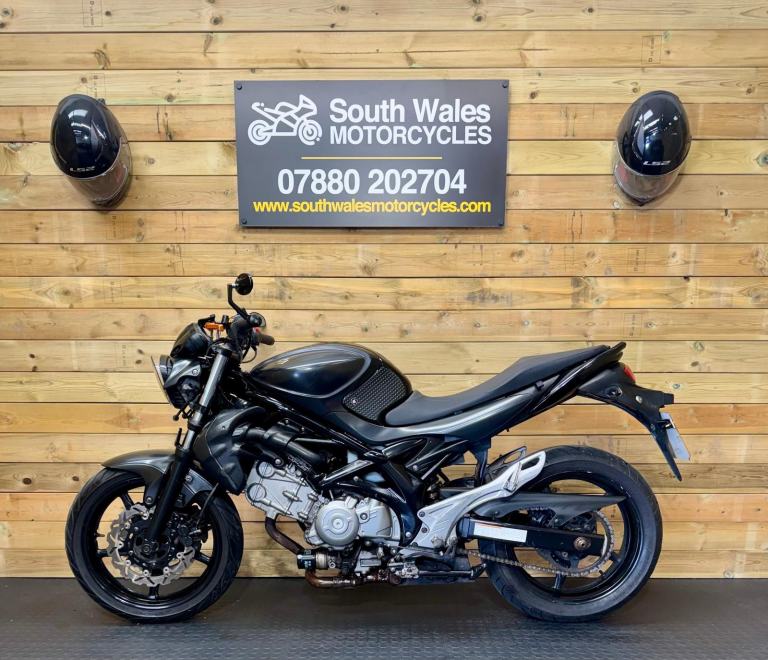 Suzuki SFV650 Gladius : 2013 (63) model : covered 34,692 miles 