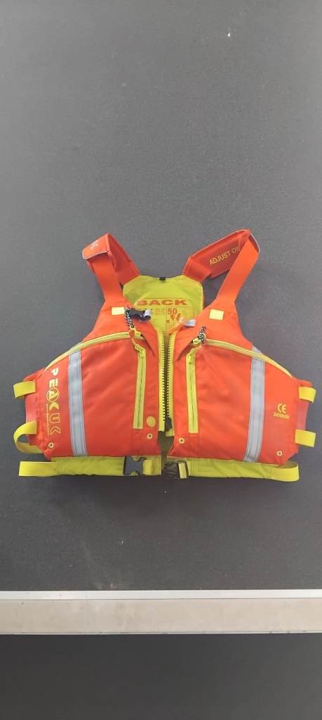  Adult Peak t20 explorer life jacket size s/m