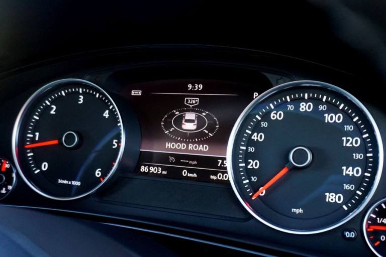 2014 Volkswagen Touareg 3.0 TDI V6 BlueMotion Tech R-Line SUV Diesel Tiptronic 4WD (s/s) 5dr - Ju...