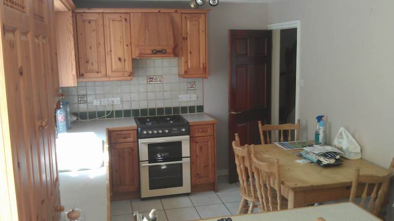 LARGE Double Room opposite ASDA, Rent Includes All Utility Bills!!