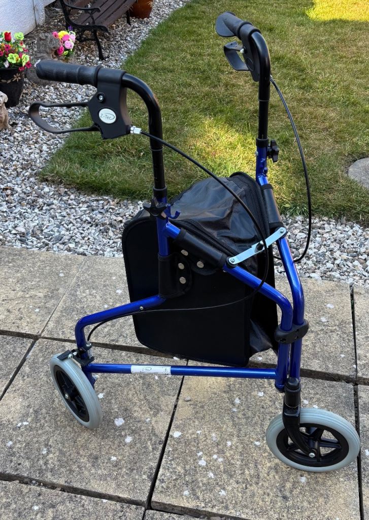 Z-Tec Blue 3-Wheel Tri-Walker – Good Condition