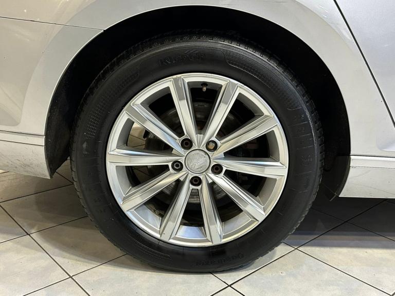 VOLKSWAGEN PASSAT 2.0 TDI BlueMotion Tech SE Business 2015