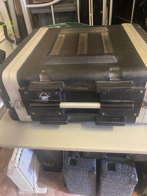 FLIGHT CASE - ABS 4u TYPE - 19 INCH RACK MOUNTING CASE - WELL MADE BY PROTEX CASES - £50
