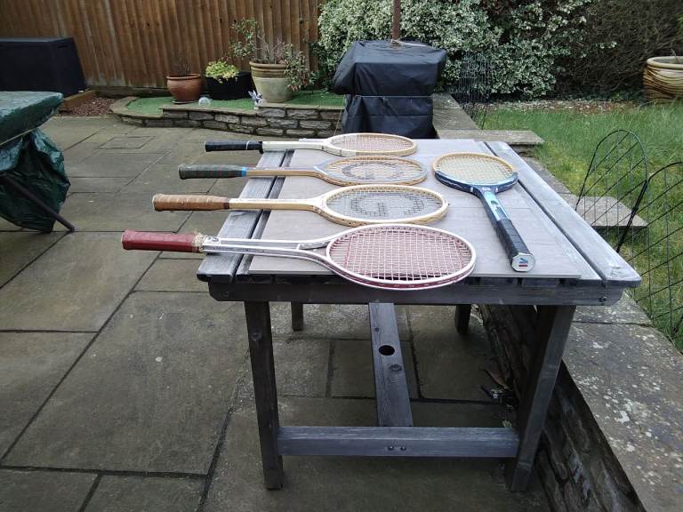 Pre owned tennis rackets 