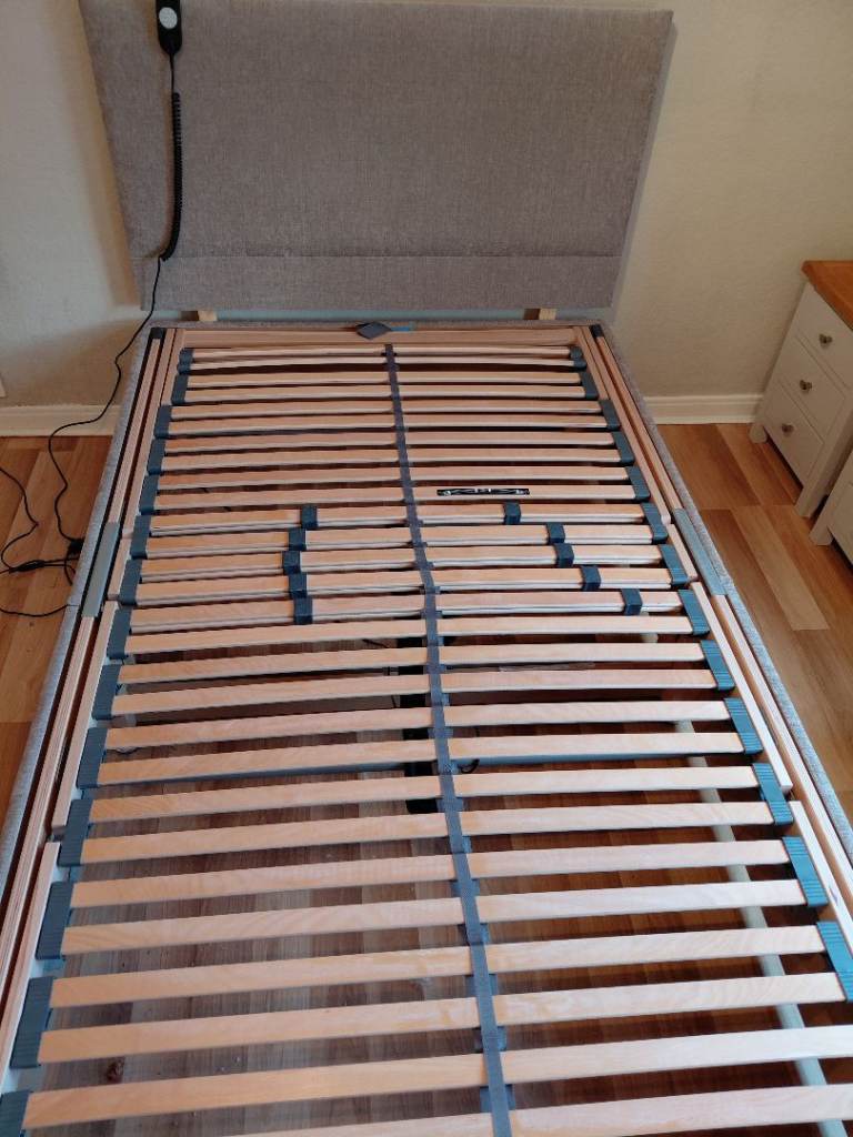 Oaktree double electric bed