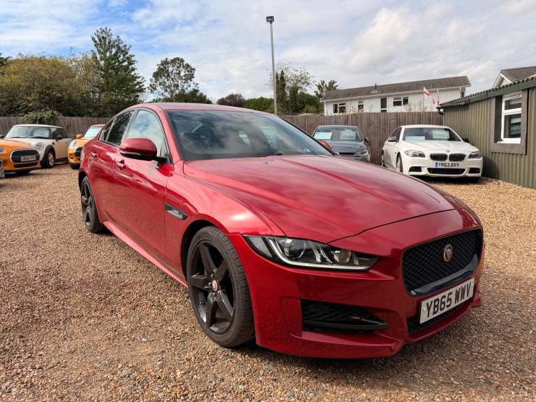 JAGUAR XE 2.0d R-Sport Auto Euro 6 (s/s) 4dr (red) 2016