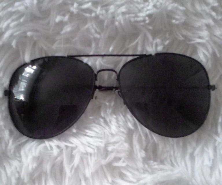 New Unisex Black Retro Vintage Design Metal Aviators Sunglasses.POST OR COLLECT!